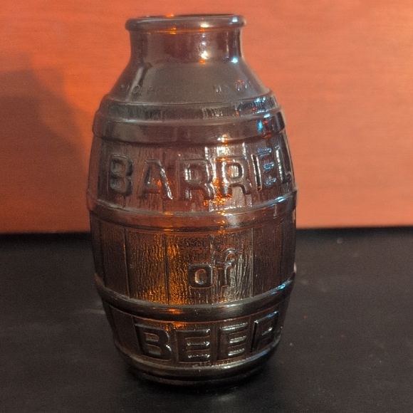 Vintage Barrel Of Beer Bottle - Picture 1 of 6